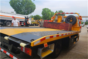 乐安附近拖车电话号码服务